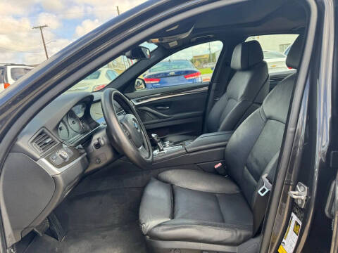 2012 BMW 5 Series 528i