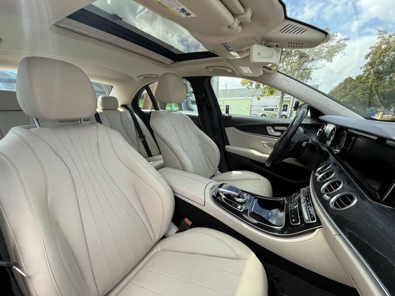 2017 Mercedes-Benz E-Class E 300 4MATIC