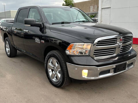 2016 RAM 1500 SLT