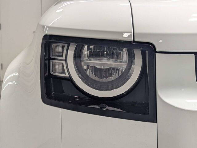 2023 Land Rover Defender