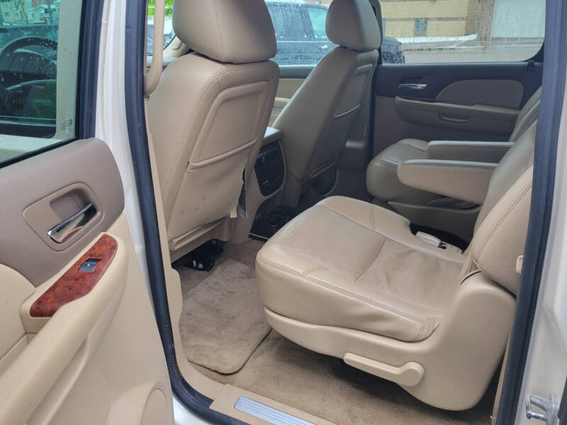 2014 Chevrolet Suburban LTZ