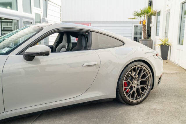 2021 Porsche 911 5