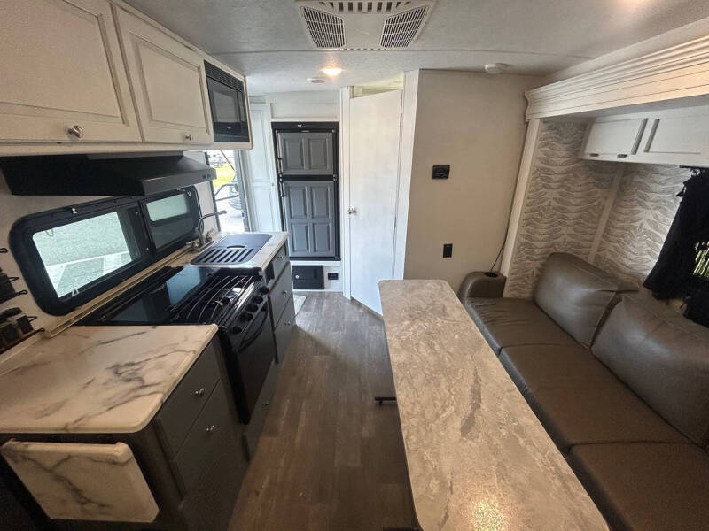 2019 Flagstaff 21FBRS Micro Lite