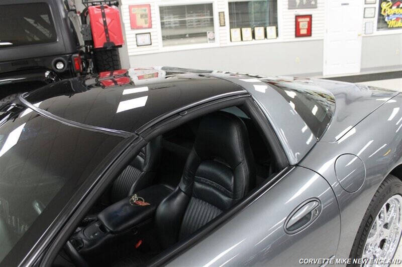 2003 Chevrolet Corvette 18