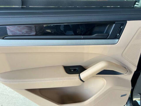 2024 Porsche Cayenne Coupe