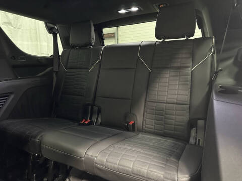 2025 Cadillac Escalade-V