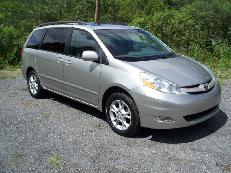 2006 Toyota Sienna for sale at Route 15 Auto Sales in Selinsgrove PA