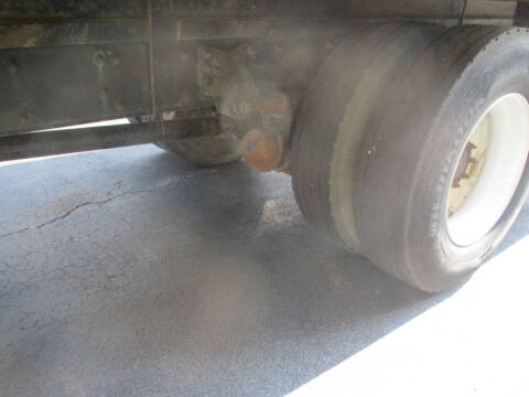 2018 Freightliner M2 106