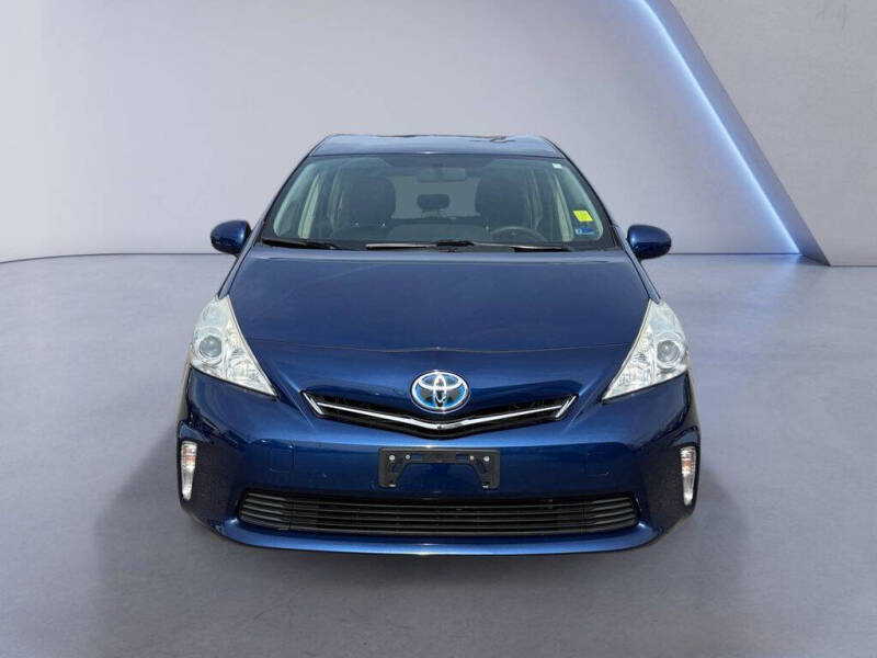 2013 Toyota Prius v