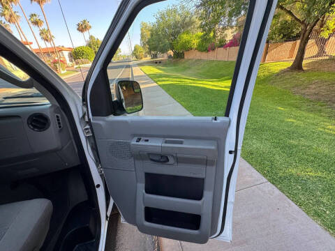 2014 Ford E-Series E-150 XLT