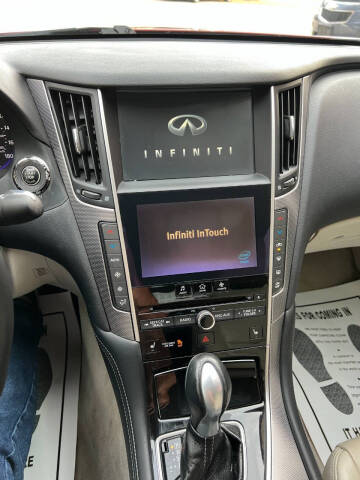 2014 Infiniti Q50 Premium