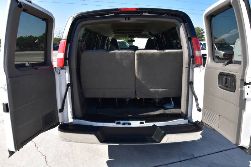 2017 Chevrolet Express LT 3500