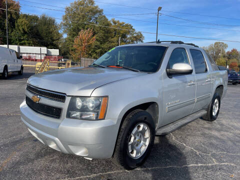 2012 Chevrolet Avalanche LS