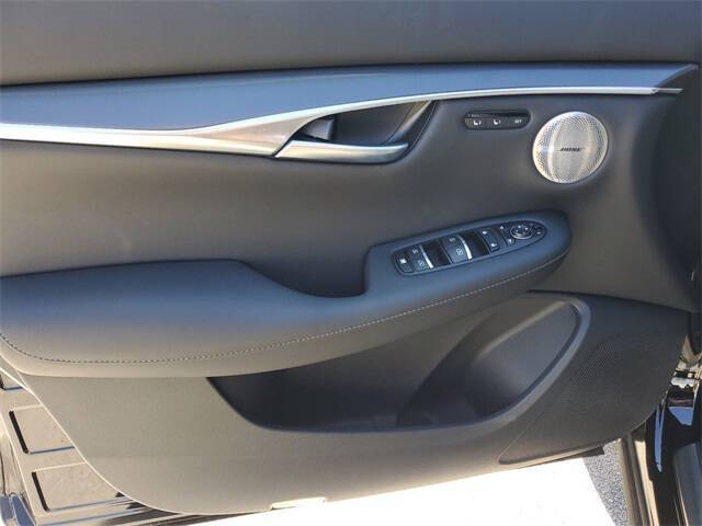 2025 Infiniti QX50 Luxe