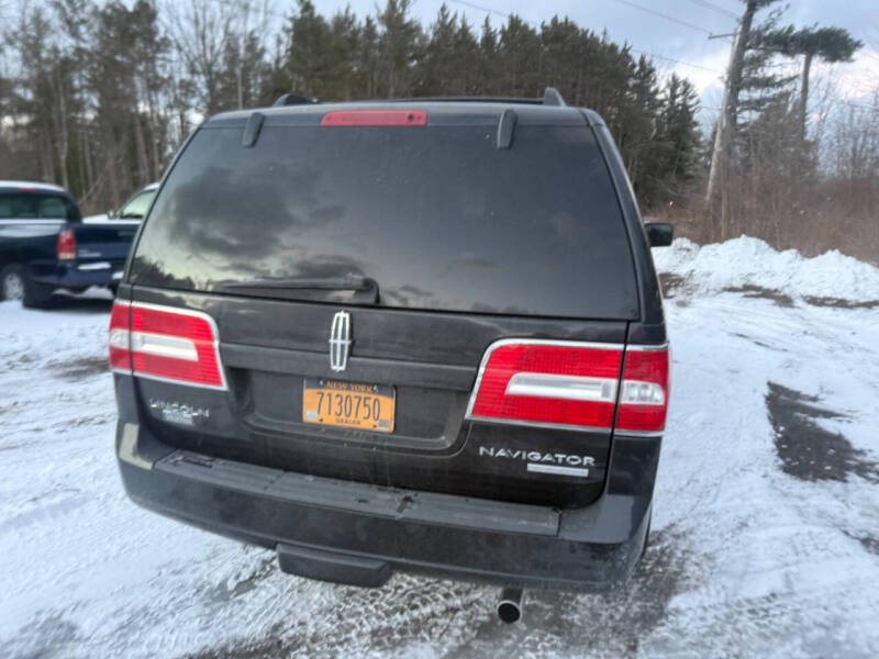 2011 Lincoln Navigator L