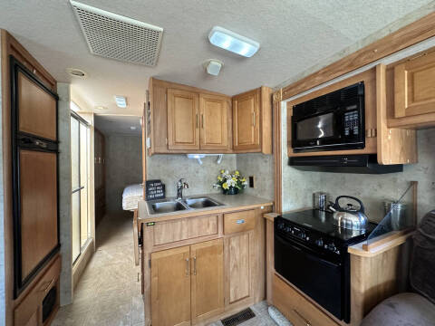 2006 Itasca Sunova / 29ft