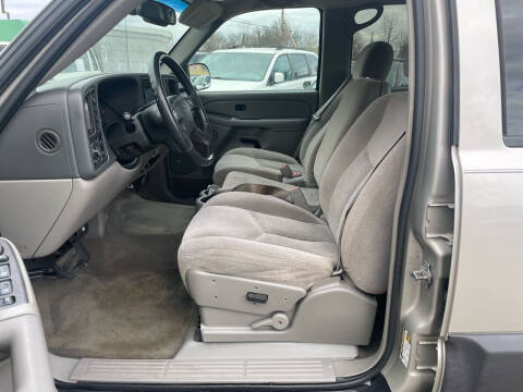 2005 Chevrolet Avalanche 1500 LS