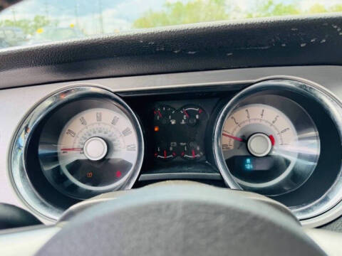 2010 Ford Mustang V6