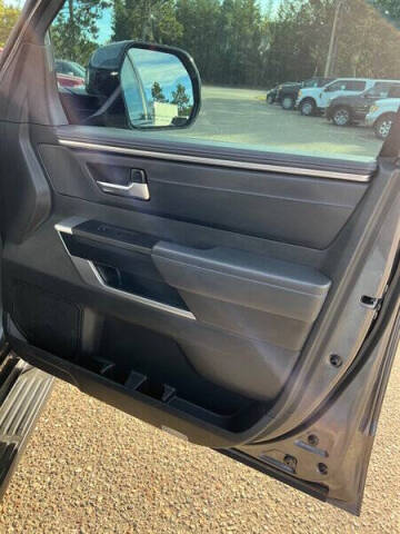 2024 Toyota Sequoia Platinum