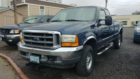 2001 Ford F-350 Super Duty for sale at Deanas Auto Biz in Pendleton OR