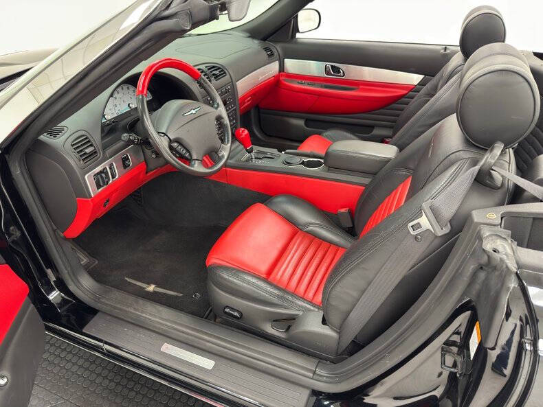 2002 Ford Thunderbird Deluxe