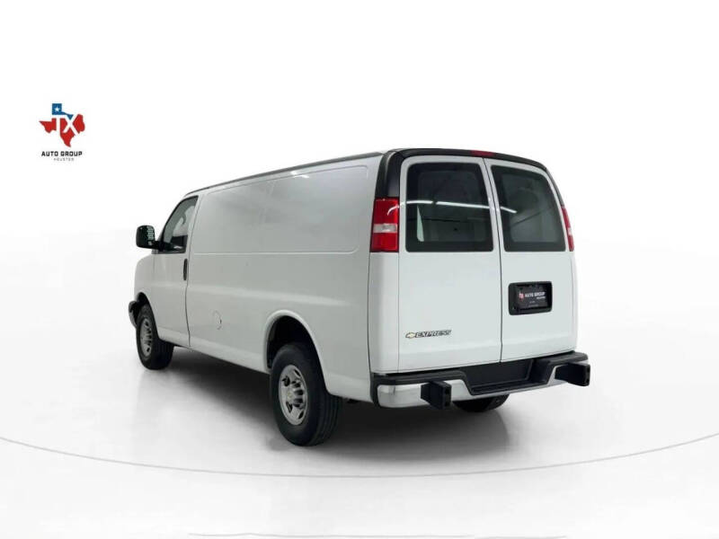 2021 Chevrolet Express 2500