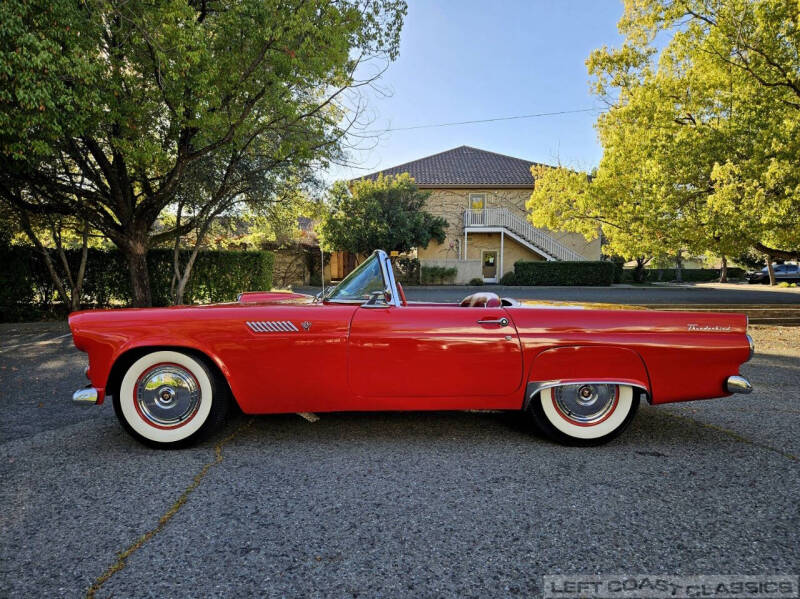 1955 Ford Thunderbird