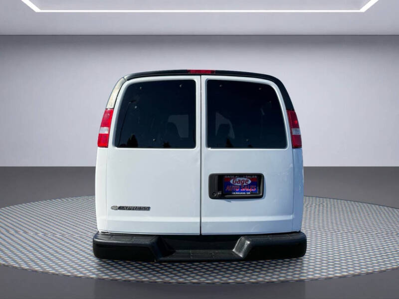 2019 Chevrolet Express LS 2500