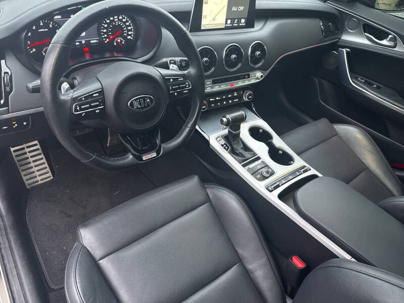 2019 Kia Stinger GT1