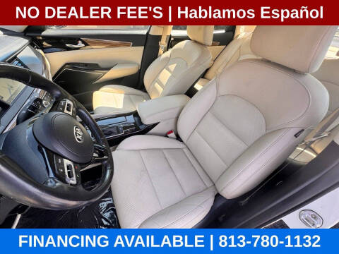 2017 Kia Cadenza Premium