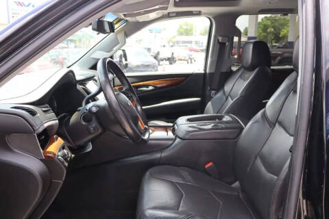 2017 Cadillac Escalade ESV Premium Luxury