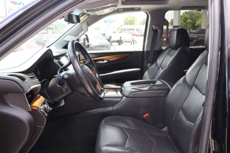 2017 Cadillac Escalade ESV Premium Luxury
