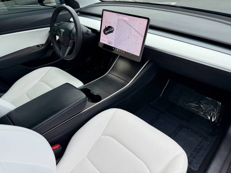 2020 Tesla Model 3 Standard Range Plus