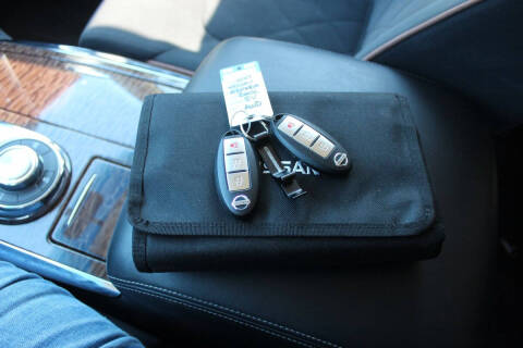 2017 Nissan Armada SV