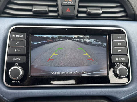 2025 Nissan Versa SV