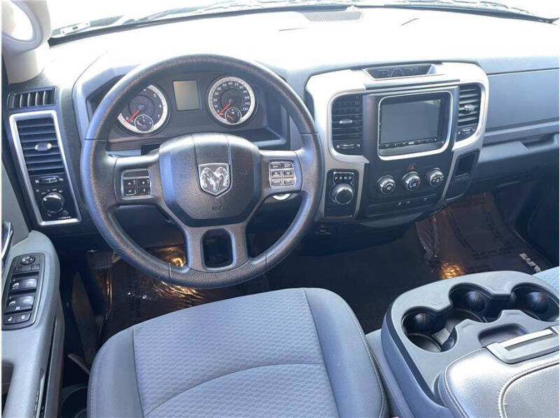 2013 RAM 1500 SLT