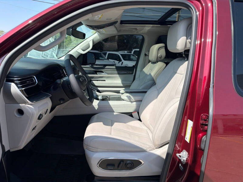2022 Jeep Wagoneer Series III