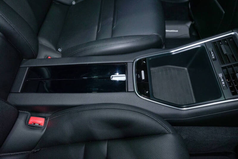 2018 Porsche Panamera 4S