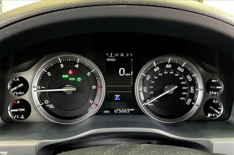 2020 Toyota Land Cruiser