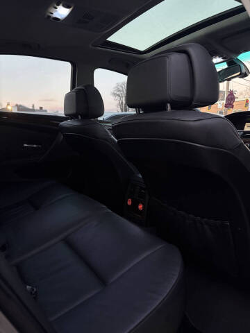 2008 BMW 5 Series 528xi