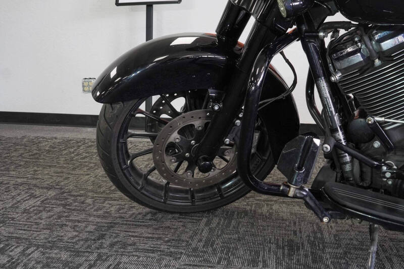 2018 Harley-Davidson Street Glide Special