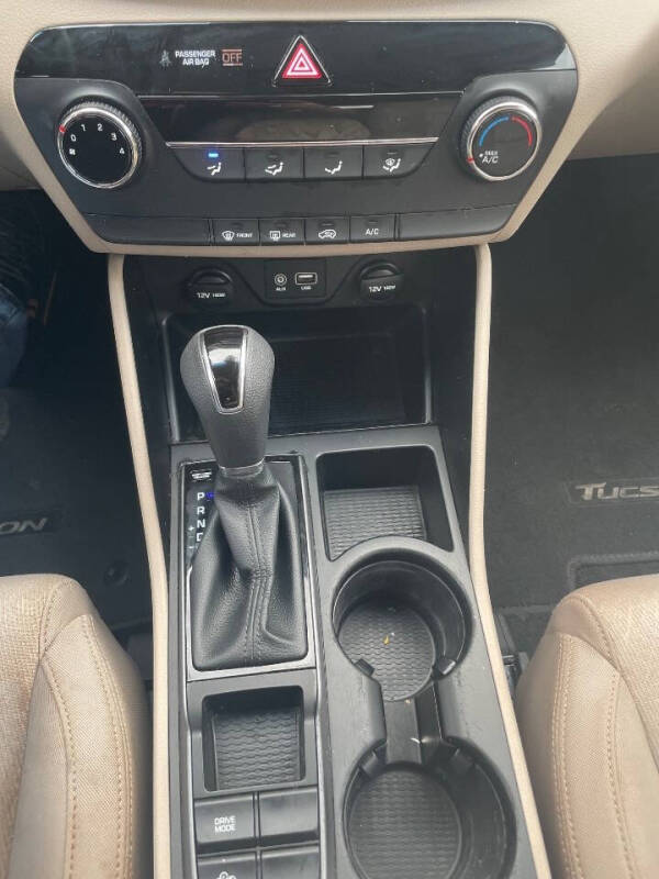 2017 Hyundai Tucson SE