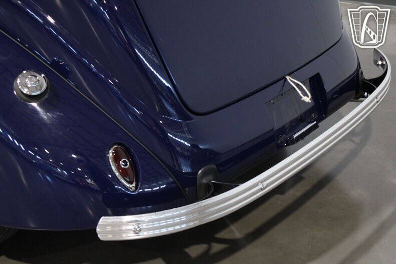 1937 Ford Phaeton