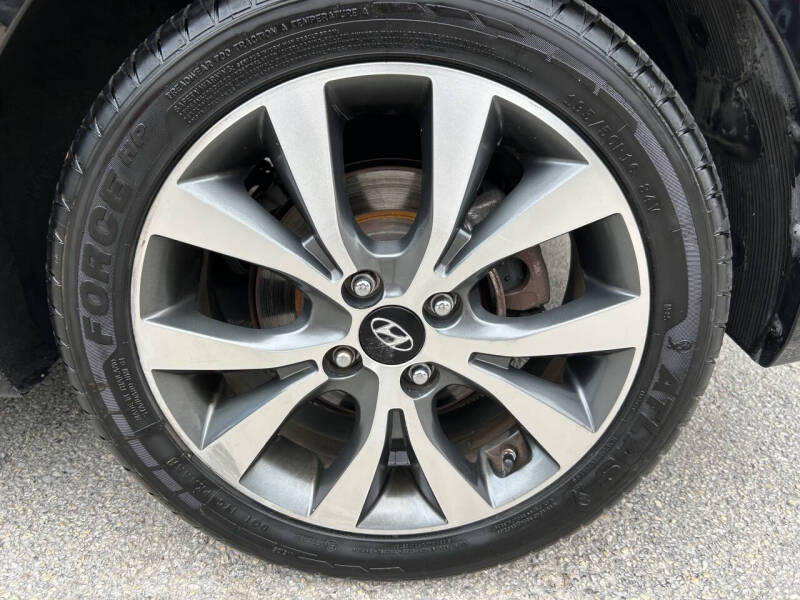 2016 Hyundai Accent Sport