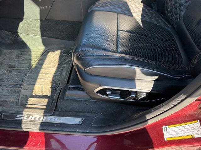 2022 Jeep Grand Cherokee Summit Reserve