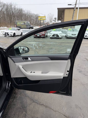 2016 Hyundai Sonata SE