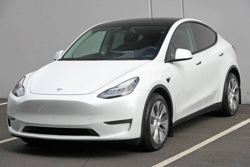 2023 Tesla Model Y Long Range
