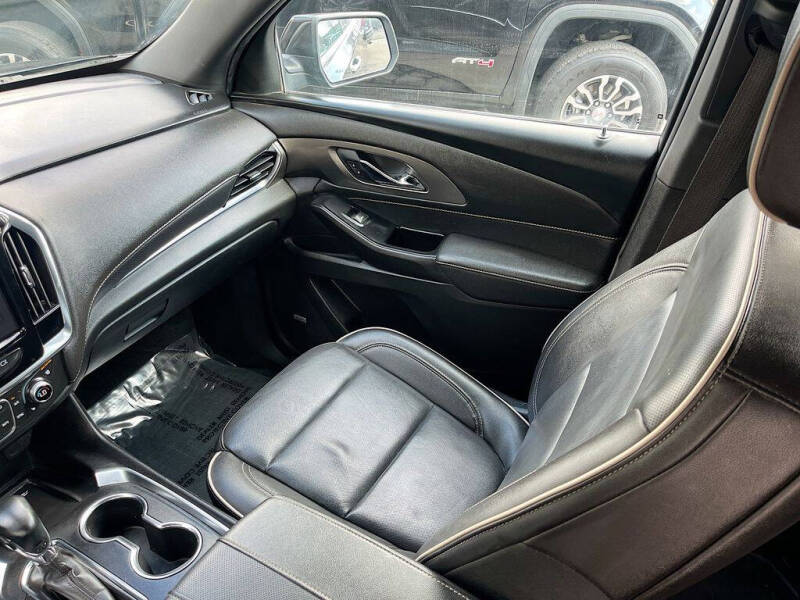2023 Chevrolet Traverse Premier