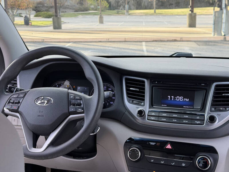 2017 Hyundai Tucson SE