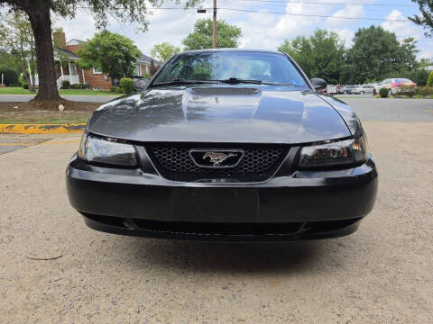 2004 Ford Mustang